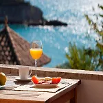 Hotel Treff Boutique 4*