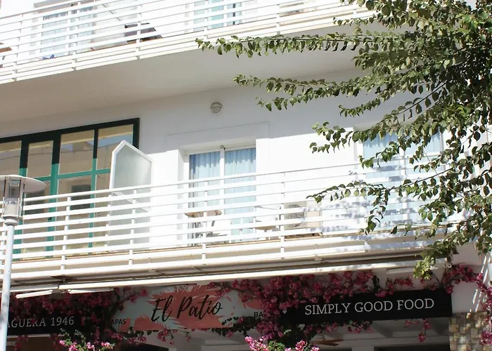 Treff Boutique فندق 4*