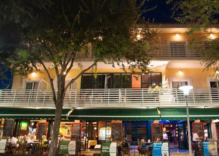 Treff Boutique باغيرا