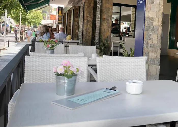 فندق Treff Boutique 4*