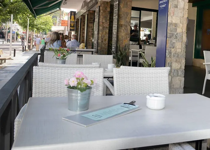 Treff Boutique 4* باغيرا